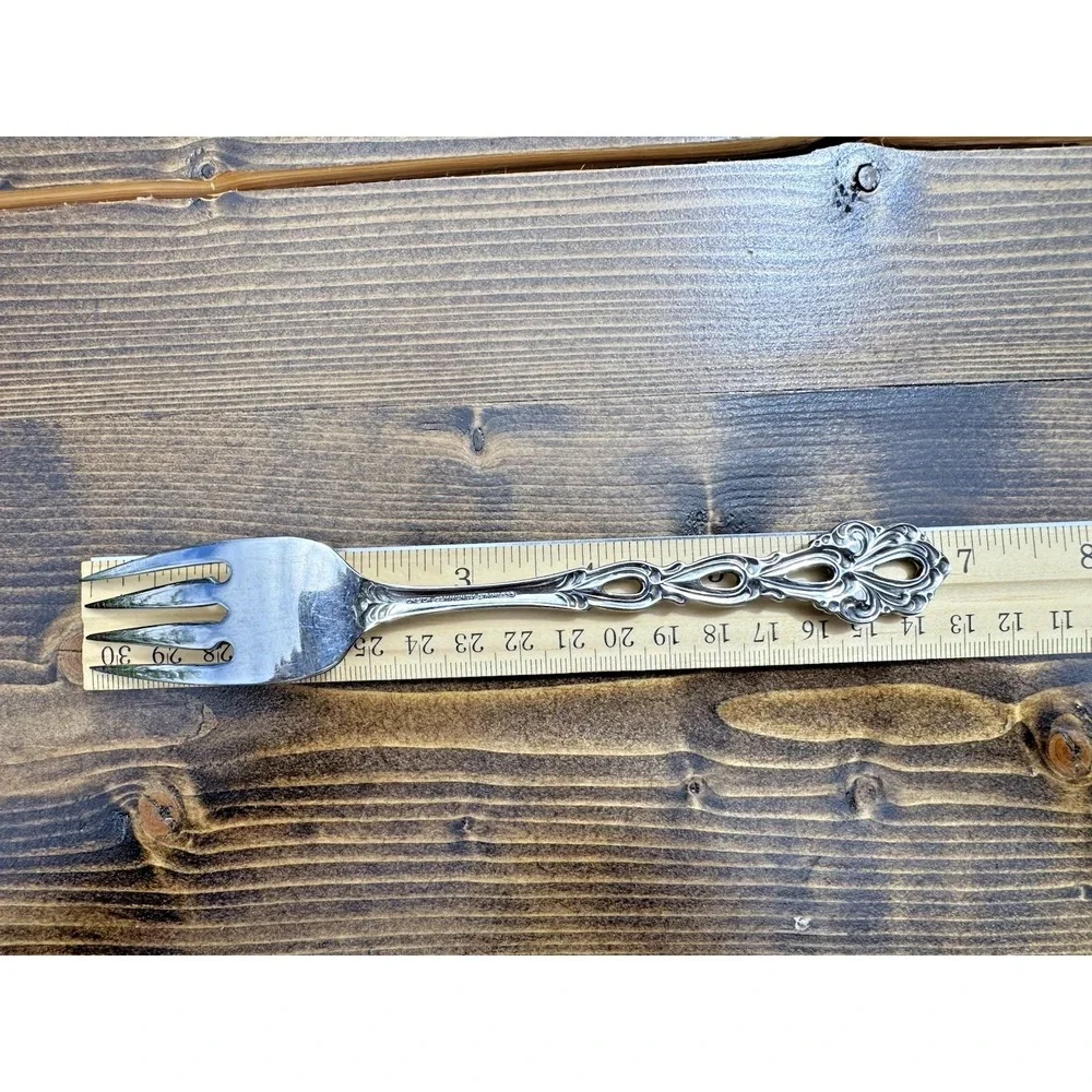 Vintage Oneida Community CHANDELIER Stainless Flatware Salad‎ Forks Set 4